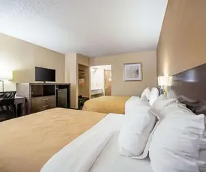 Photo 3 - Quality Inn Near Six Flags St. Louis