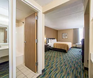 Photo 4 - Quality Inn Near Six Flags St. Louis