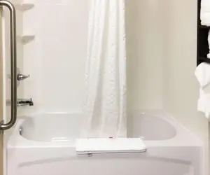 Photo 5 - Comfort Suites Regency Park