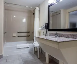 Photo 4 - Quality Inn Aberdeen