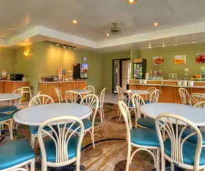 Photo 4 - Quality Inn