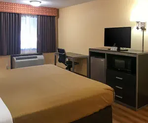 Photo 4 - Econo Lodge