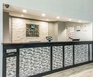 Photo 2 - Quality Suites Maumelle - Little Rock NW