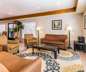 Photo 4 - Quality Inn Fresno Near University