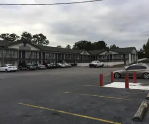 Photo 3 - Americas Best Value Inn Tuscaloosa