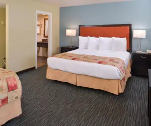 Photo 4 - Bay View Inn - Morro Bay