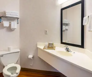 Photo 2 - Motel 6-Statesville, NC