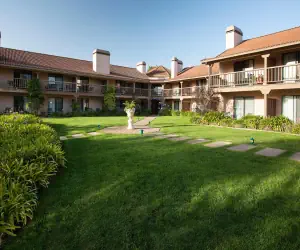 Photo 3 - Half Moon Bay Lodge