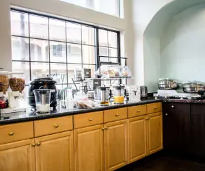 Photo 3 - SureStay Plus by Best Western Santa Clara Silicon Valley