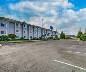 Photo 2 - Motel 6-Sutherlin, OR