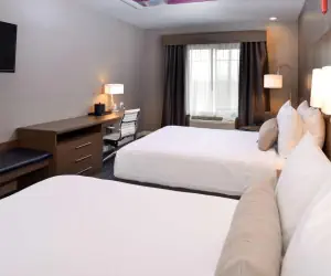 Photo 2 - Best Western Plus Coalinga Inn