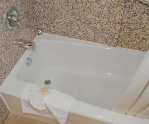 Photo 3 - Silver Surf Motel