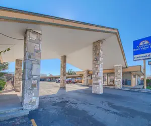 Photo 4 - Americas Best Value Inn Uvalde