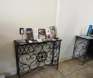 Photo 5 - Stanford Motor Inn