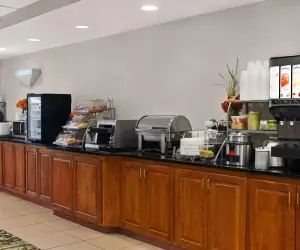 Photo 5 - Wingate by Wyndham Bentonville