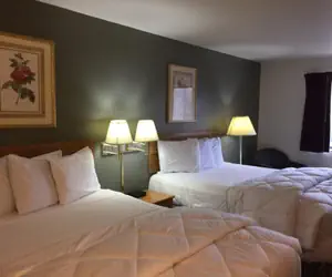 Photo 2 - Amerihost Inn & Suites Fulton