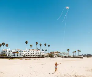 Photo 2 - Sandcastle Hotel on the Beach
