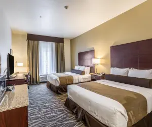 Photo 2 - Cobblestone Hotel & Suites - Stevens Point