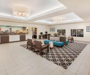 Photo 5 - La Quinta by Wyndham Cincinnati Airport Florence