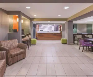 Photo 2 - La Quinta by Wyndham Erie