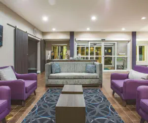 Photo 3 - La Quinta by Wyndham Russellville