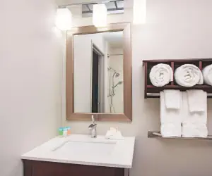 Photo 3 - La Quinta by Wyndham Rockford