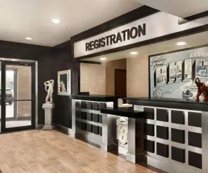 Photo 5 - Super 8 by Wyndham Akron S/Green/Uniontown OH