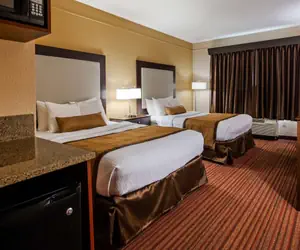 Photo 3 - Best Western Plus Strawberry Inn & Suites