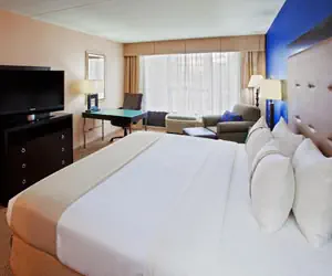 Photo 4 - Holiday Inn Washington D.C. - Greenbelt Maryland, an IHG Hotel