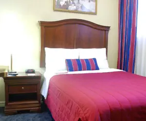 Photo 2 - Ramada by Wyndham Jersey City