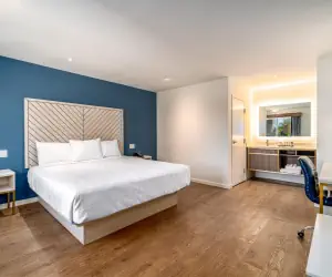 Photo 2 - Trend Hotel at LAX Airport