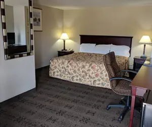 Photo 2 - Knights Inn Pine Grove