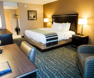 Photo 5 - Boarders Inn & Suites by Cobblestone Hotels - Grand Island