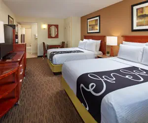 Photo 4 - Mission View Inn & Suites San Diego Sea World - Zoo