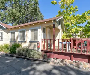 Photo 5 - Skylark Shores Resort