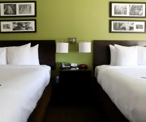 Photo 4 - Sleep Inn & Suites Belmont - St. Clairsville