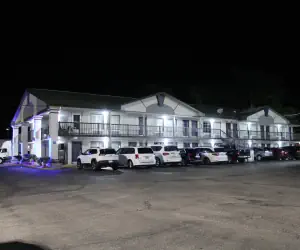 Photo 5 - Americas Best Value Inn Tuscaloosa