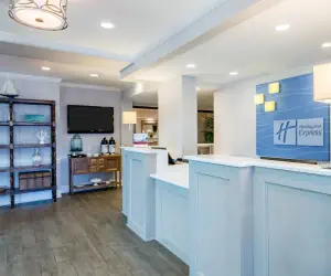 Photo 5 - Holiday Inn Express Fairhope - Point Clear, an IHG Hotel