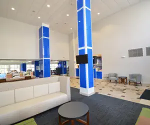 Photo 5 - Holiday Inn Express Toledo-Oregon, an IHG Hotel