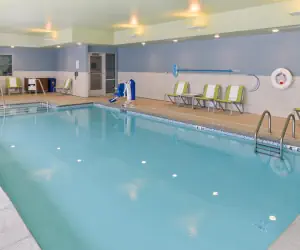 Photo 2 - Holiday Inn Express & Suites - Ogallala, an IHG Hotel