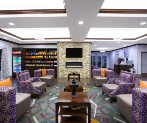 Photo 3 - La Quinta by Wyndham Tupelo