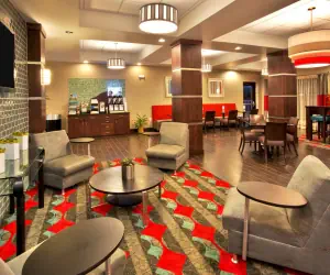 Photo 2 - Holiday Inn Express & Suites Oak Ridge, an IHG Hotel