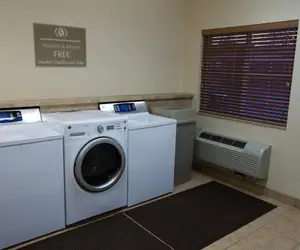 Photo 3 - Candlewood Suites Springfield South, an IHG Hotel