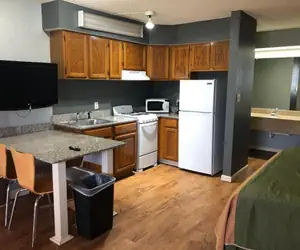 Photo 4 - Americas Best Value Inn Yukon