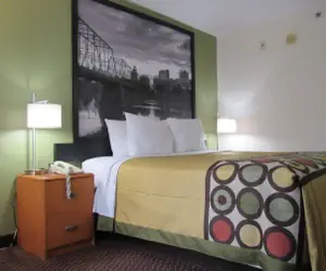 Photo 3 - Super 8 by Wyndham New Cumberland