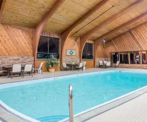 Photo 2 - Super 8 by Wyndham Deadwood Black Hills Area