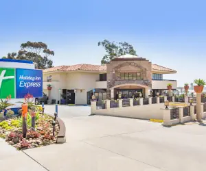 Photo 5 - Holiday Inn Express San Diego Airport-Old Town, an IHG Hotel