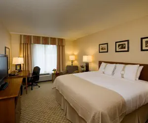 Photo 3 - Holiday Inn Purdue - Fort Wayne, an IHG Hotel