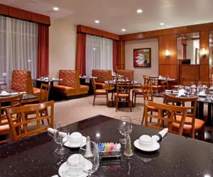 Photo 5 - Holiday Inn Purdue - Fort Wayne, an IHG Hotel