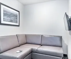 Photo 4 - Cobblestone Hotel & Suites - Janesville